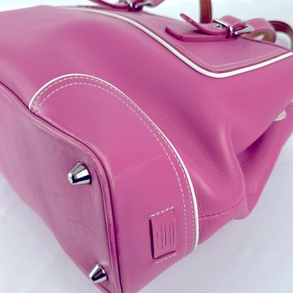 Coach Hamptons Lilac and White Leather Hand Bag M3Q-9605 Zip Closure Purse - Picture 9 of 16